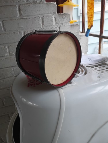 Old tom drum - old, drum.